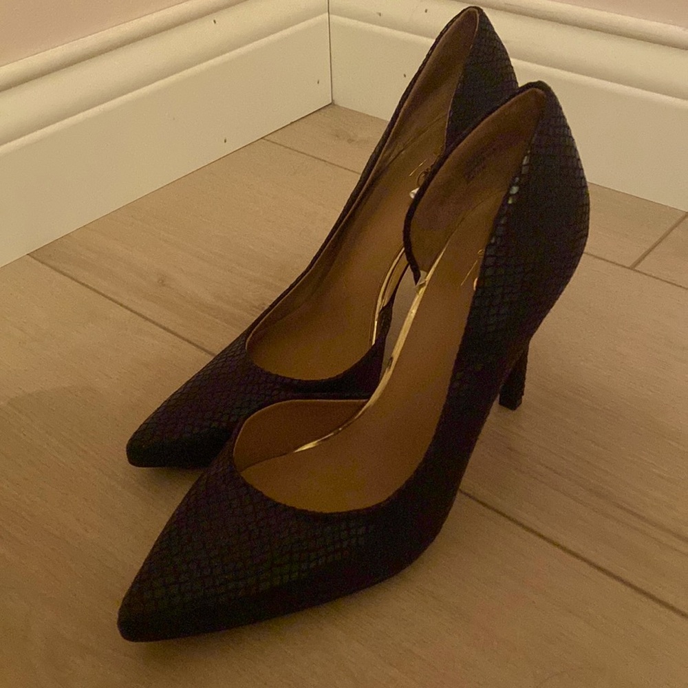 Pre-owned high heels!